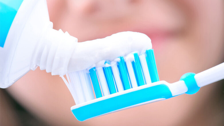 Triclosan kann sich in Zahnbürsten ablagern – und wieder freigesetzt werden