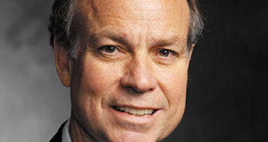 Don L. Waters of Brasseler USA is inducted into Savannah Business Hall of Fame