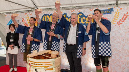 Dürr Dental celebrates 50 years of business in Japan with an Oktoberfest in Kobe