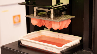 Dentsply Sirona and HeyGears expand digital denture collaboration to one-piece production with Lucitone