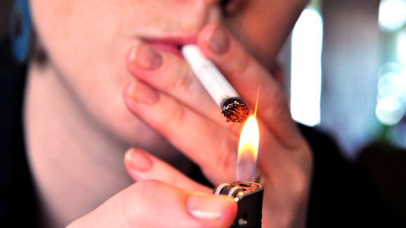 Palenie papierosów sprzyja utracie implantów