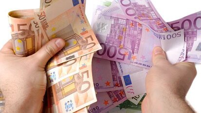 Ton boete voor frauderende tandprotheticus
