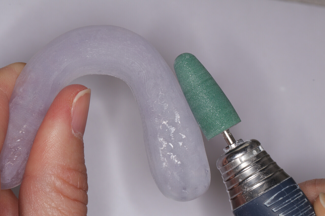 Fig. 11: Polishing sequence for the occlusal splint.