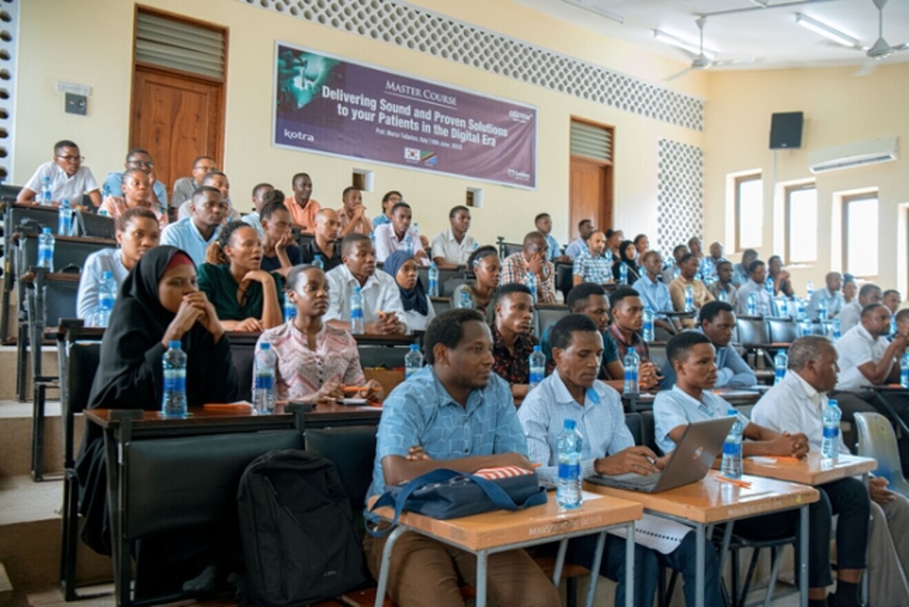 Senegalese dental students and dentists attended a training programme hosted by the Middle Eastern subsidiary of Osstem Implant.  (Image: OSSTEM Implant)