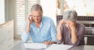 How is the SARS-CoV-2 pandemic affecting retirement in dentistry?