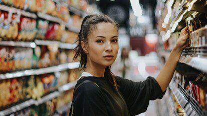 Zeven klontjes suiker in woksaus? Dat kan minder, vindt Consumentenbond