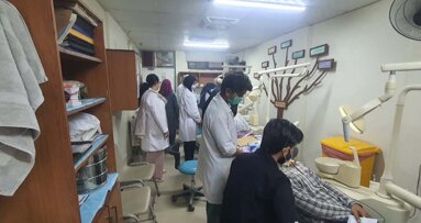 Hamdard introduces second-year BDS students to supervised patient care