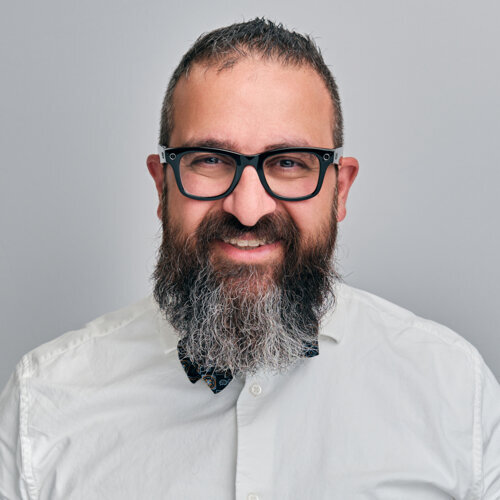 Dr Rooz Khosravi