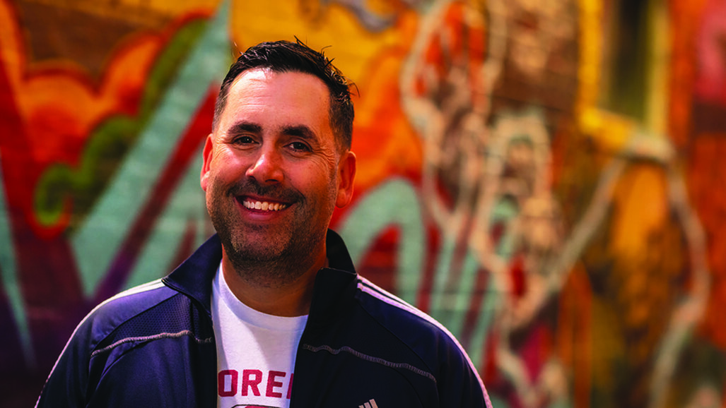 Comedian Josh Sneed to headline the Hinman 2025 Keynote Session