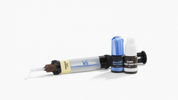 Kuraray Noritake Dental präsentiert PANAVIA V5