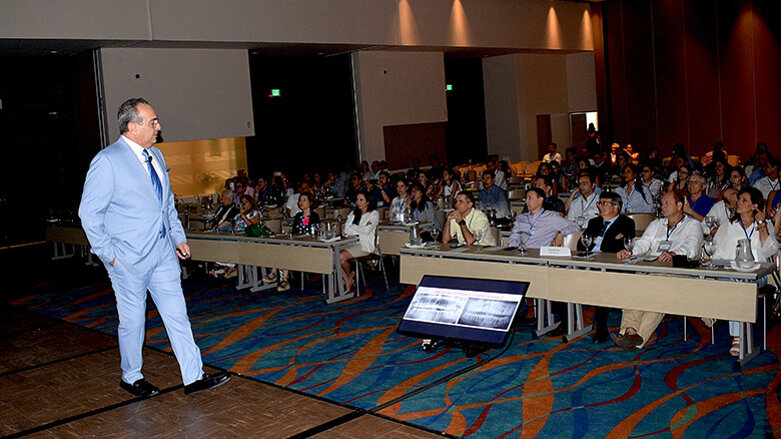 Exito del Congreso de Prostodoncia