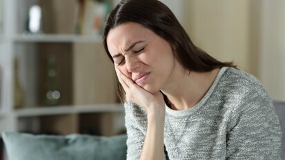 Báo cáo mới cho thấy phụ nữ bị ảnh hưởng lớn bởi cuộc khủng hoảng nha khoa ở Anh