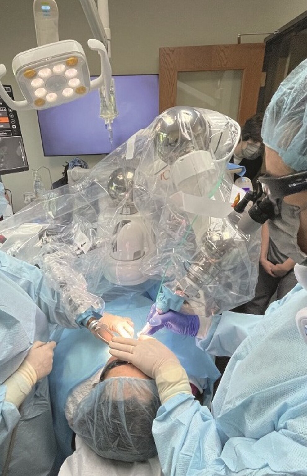 Robotic surgery conducted by Dr Shepard DeLong and Dr Travis G. Hunt. (Image: Shepard DeLong)