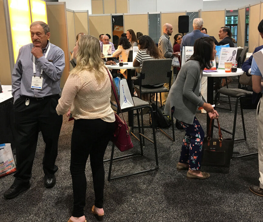 Students, residents and new graduates hang out in their own designated area during the AGD2019. The New Dentist Lounge offers sponsored lunches, additional C.E. opportunities, career advice and more.