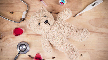 Weniger Risiko durch kombinierte OPs bei Kindern