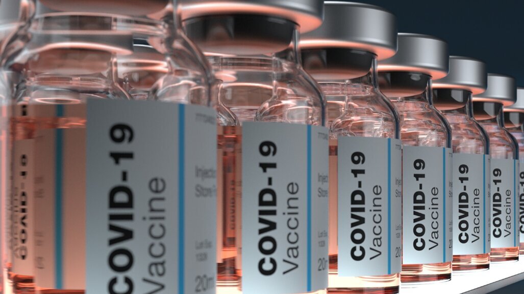 Covid-19, sanitari guariti non lavorano se non si vaccinano