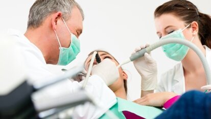Conditie obligatorie pentru medicii romani care vor sa lucreze in Marea Britanie