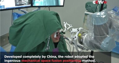 U Kini robot prvi put izveo oralnohirurški zahvat