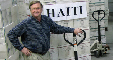 World Dental Relief founder earns humanitarian award