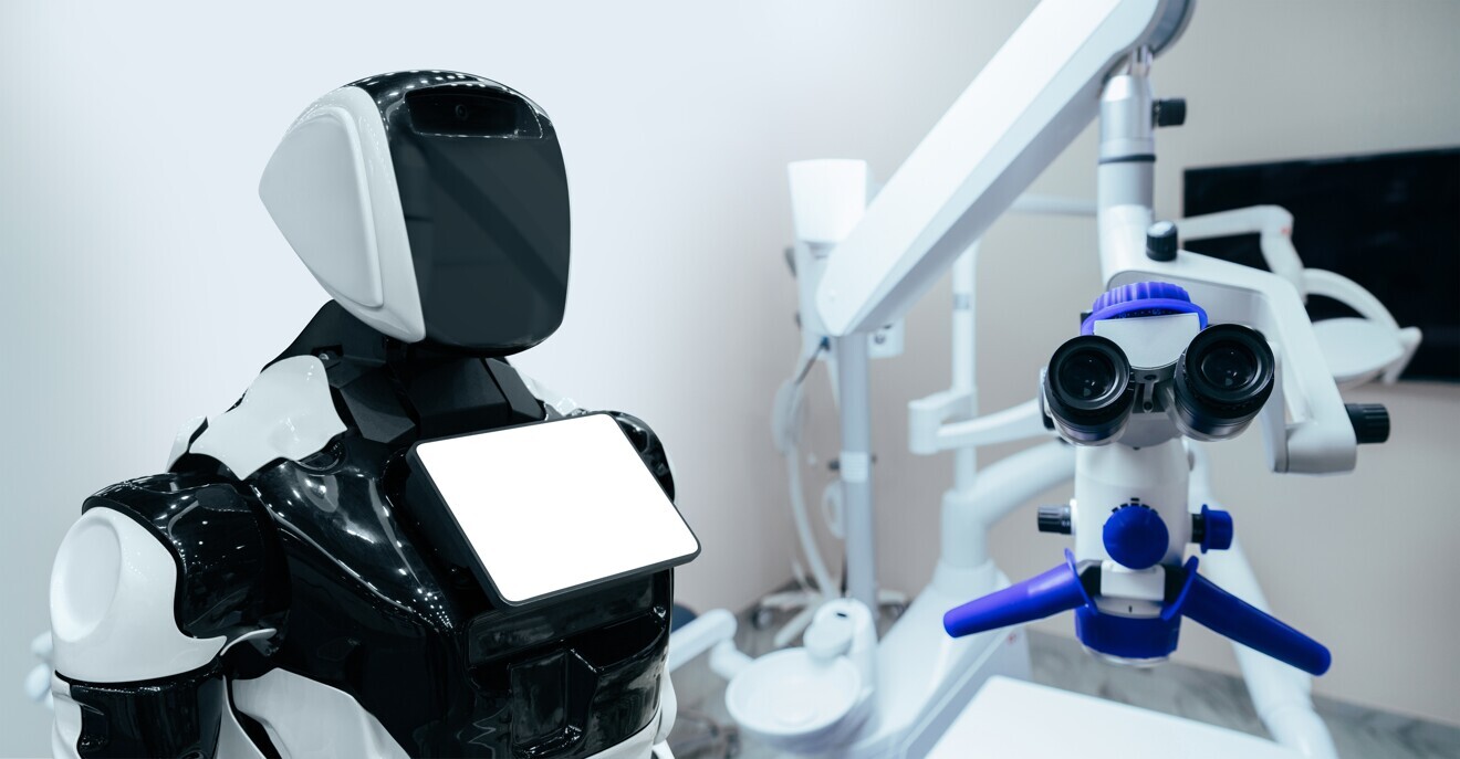 Specialists in the realm of AI and dentistry, Prof Robert-Andre Gaudin and Anna Genge concur that the greatest challenge of the emerging AI technologies is the potential for clinician overreliance. (Image: Scharfsinn/Shutterstock)