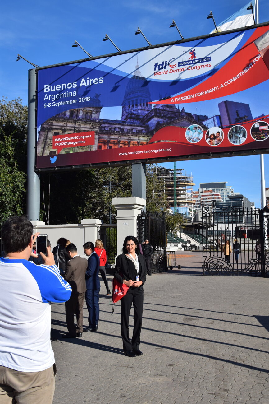 Participants from all over the world flock to the 106th FDI World Dental Congress. (Photograph: Monique Mehler, Dental Tribune International)