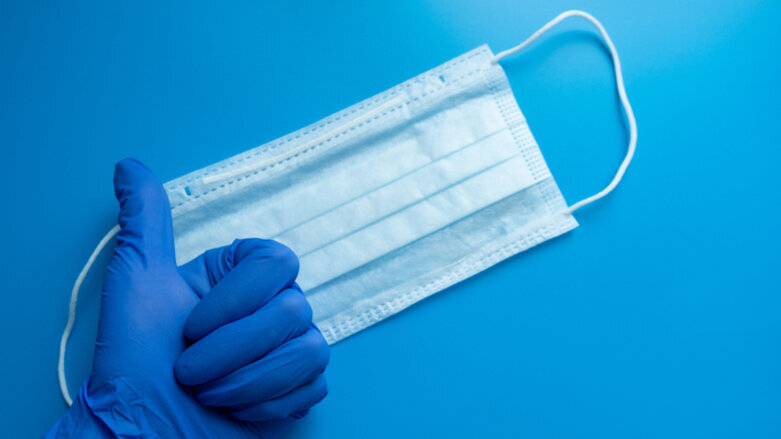 Gamma- oder Röntgenstrahlung zur Sterilisation von Schutzmasken