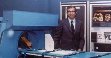 Father of CT scanner dies