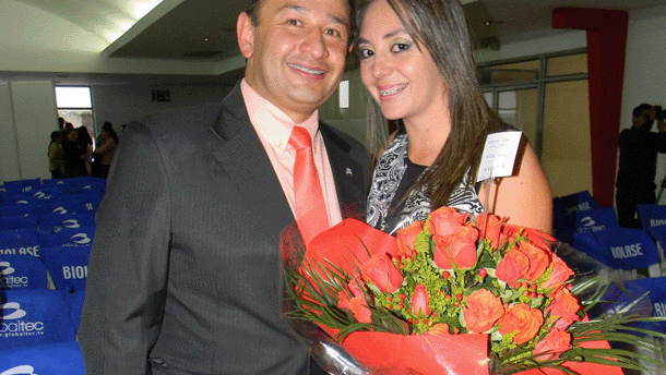 Propuesta de matrimonio en Dental Expo Ecuador