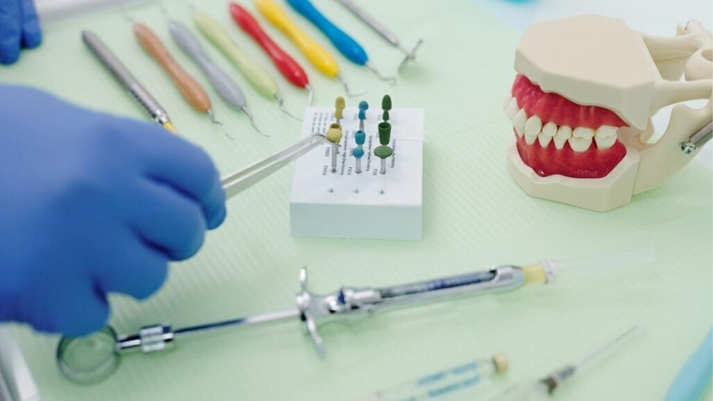 Verband tussen orale microbiomen, genetische variaties en parodontitis