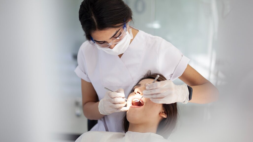 Hygienists play key role in early caries treatment with Curodont Repair Fluoride Plus