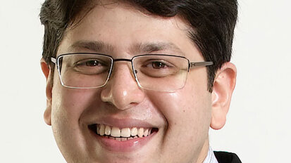 Dr. Tapan N. Koticha receives Richard J. Lazzara Fellowship in Advanced Implant Surgery