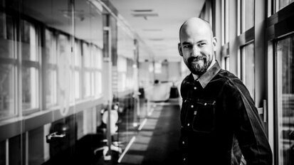 “Geef cosmetisch deel van mondzorgtarieven vrij”