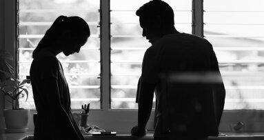 Dentists urged to take a front-line role in tackling intimate partner violence