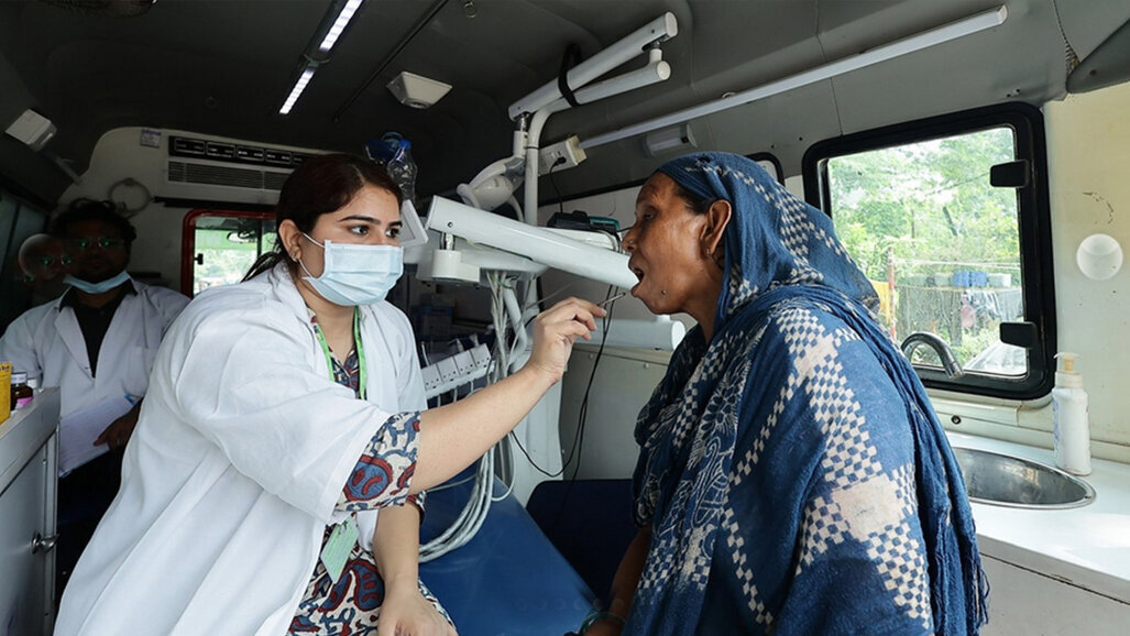 Apply now: CHF 10,000 (USD 11,200) grant for dental health projects that transform lives