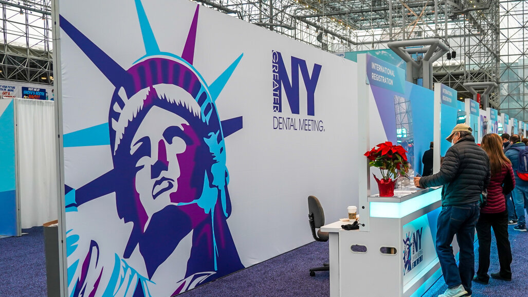 Ông Tom Loughran được bổ nhiệm làm tổng giám đốc của Greater New York Dental Meet