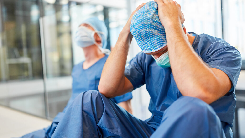 Pflege und Medizin am Limit – WHO fordert dringende Maßnahmen für psychische Gesundheit