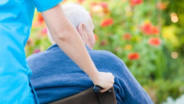 Breed initiatief voor betere mondzorg thuiswonende ouderen