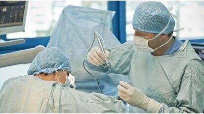 Liderzy implantologii edukują Polaków