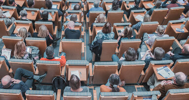 Henry Schein Orthodontics présente le 4e Symposium annuel européen CARRIERE® à Paris
