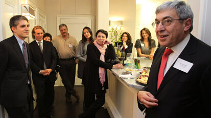 Colleagues and business leaders congratulate Dr. Ruben Cohen on his new practice