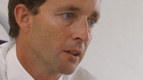 „Die dentale Implantologie ist heutzutage eng verbunden mit der regenerativen Therapie“