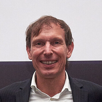 Dr. Daniel Edelhoff