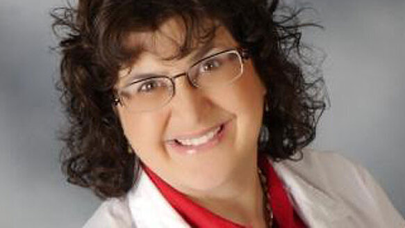 Dr. Wendy S. Hupp is elected president of the American Academy of Oral Medicine