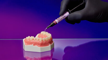 CLEARFIL MAJESTY ES Flow Universal receives DENTAL ADVISOR awards