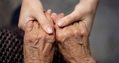 Informatiecampagne voor betere mondgezondheid ouderen
