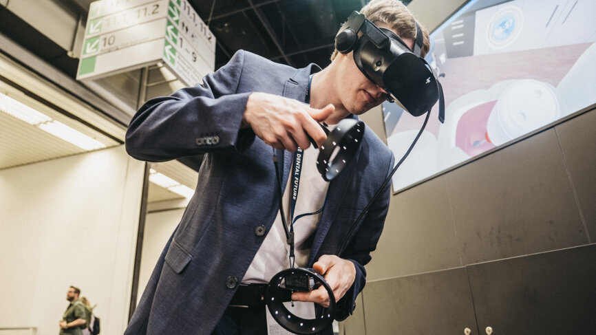 Virtual reality is going to have a stronger presence in dental applications going forward. (Image: Robert Strehler)