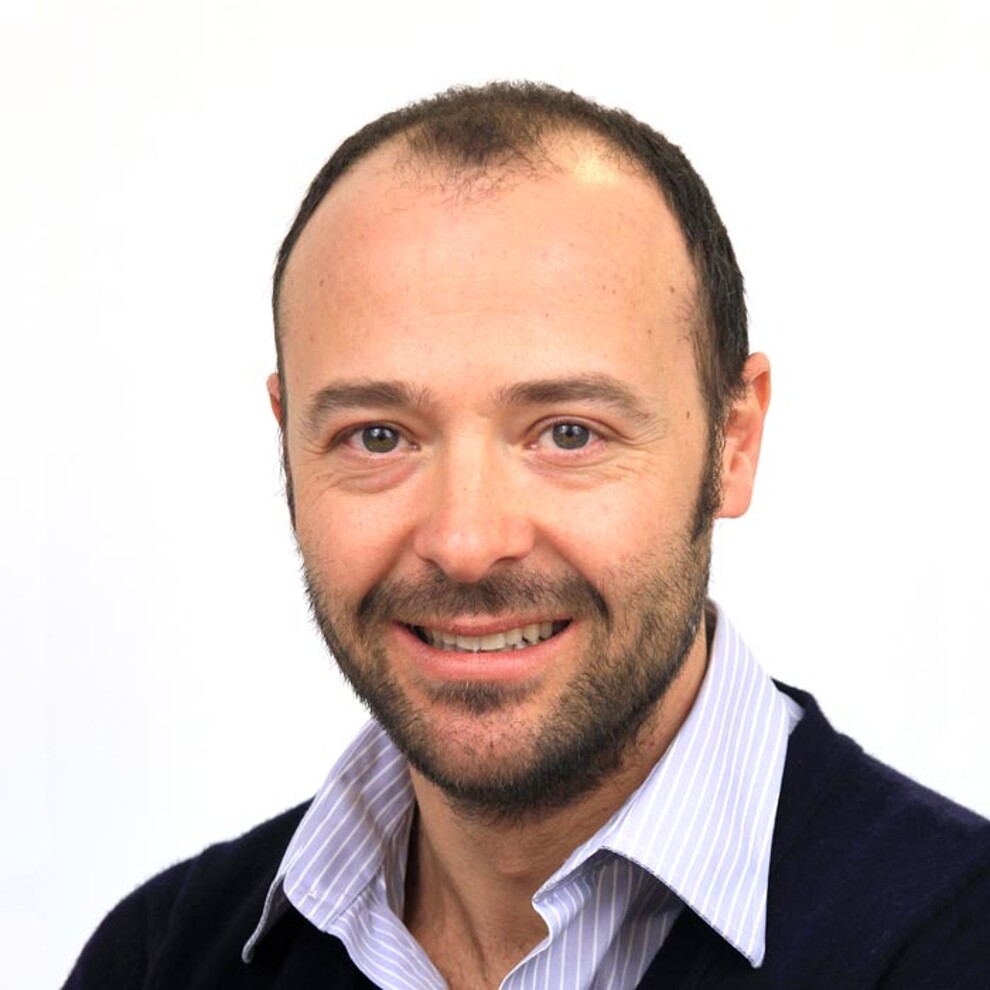 Dr Michele Perelli will discuss strategies for predictable post-extraction healing and hard- and soft-tissue preservation. (Image: Dentsply Sirona)