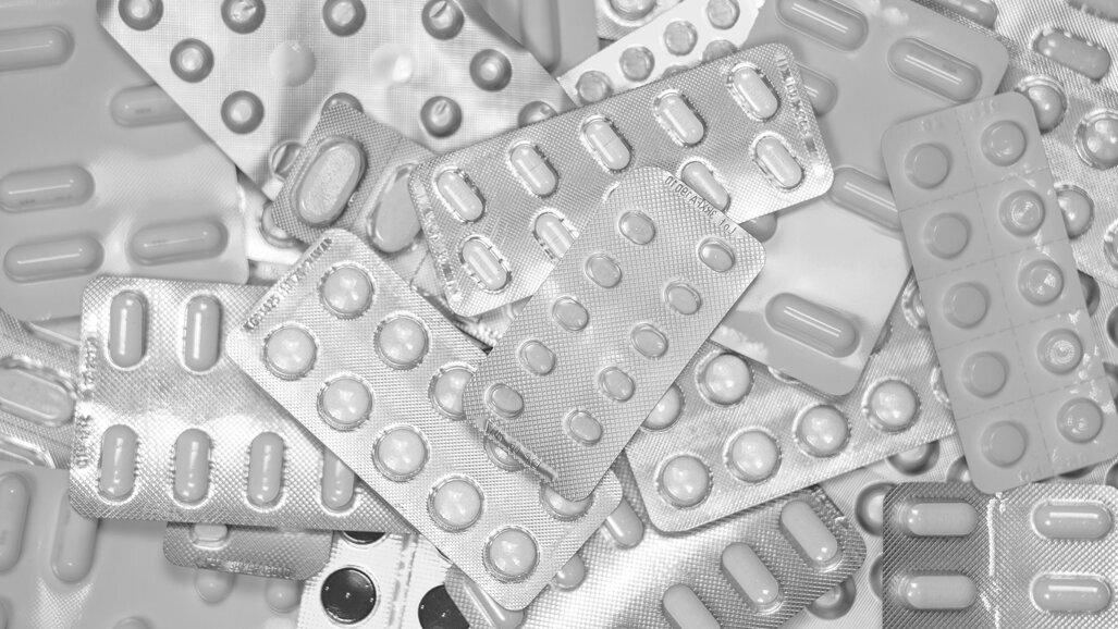 Dentistas forçados a prescrever antibióticos desnecessários na pandemia