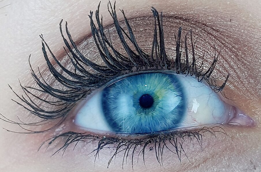 Blue eye