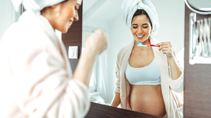 Studie zeigt: Mit gezielter Mundhygiene Schwangerschaftsrisiken senken